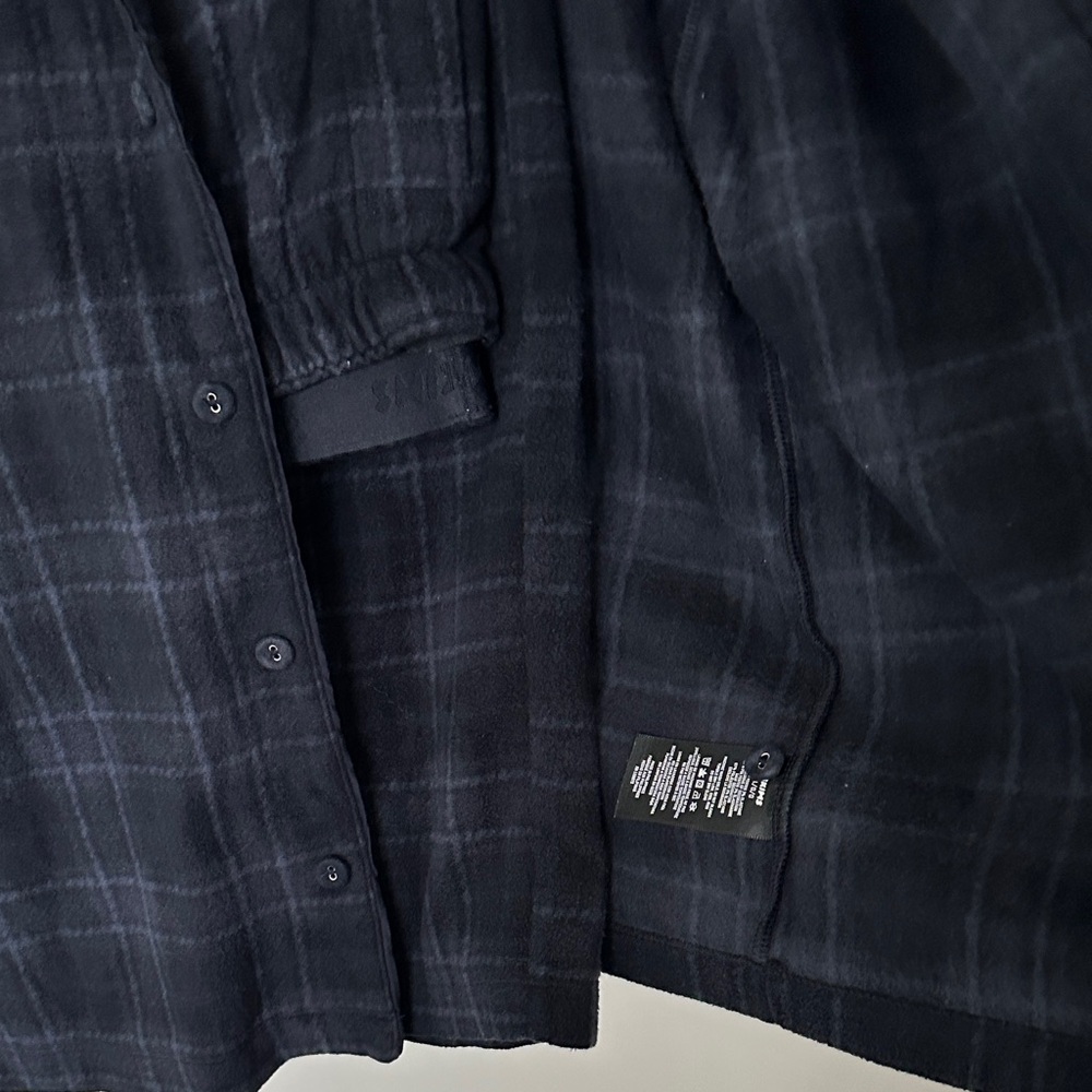 SKIMS Plaid lounge set - Picture 7 of 11